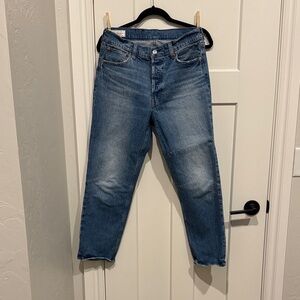 GAP Women’s Straight Blue Jeans